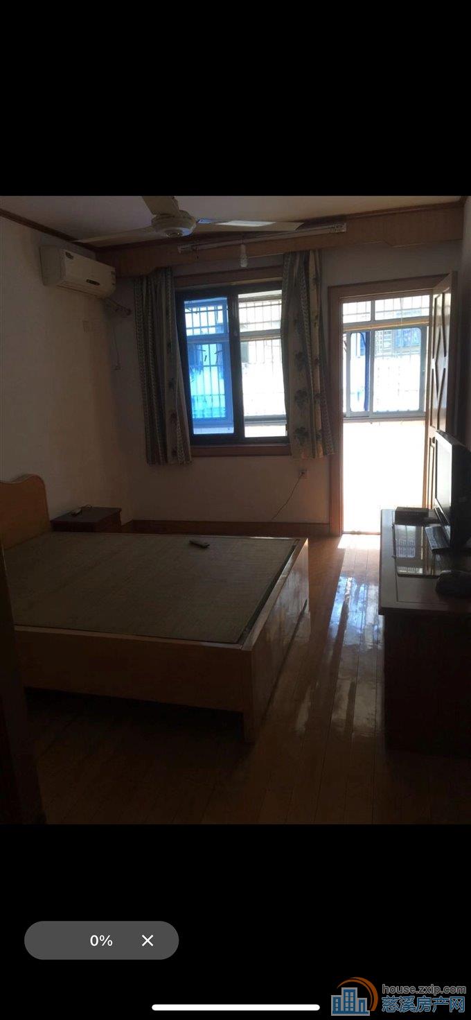 吉祥新村1楼二室送储物间1500元