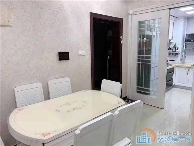 双喜花园75平带储藏室豪装拎包入住