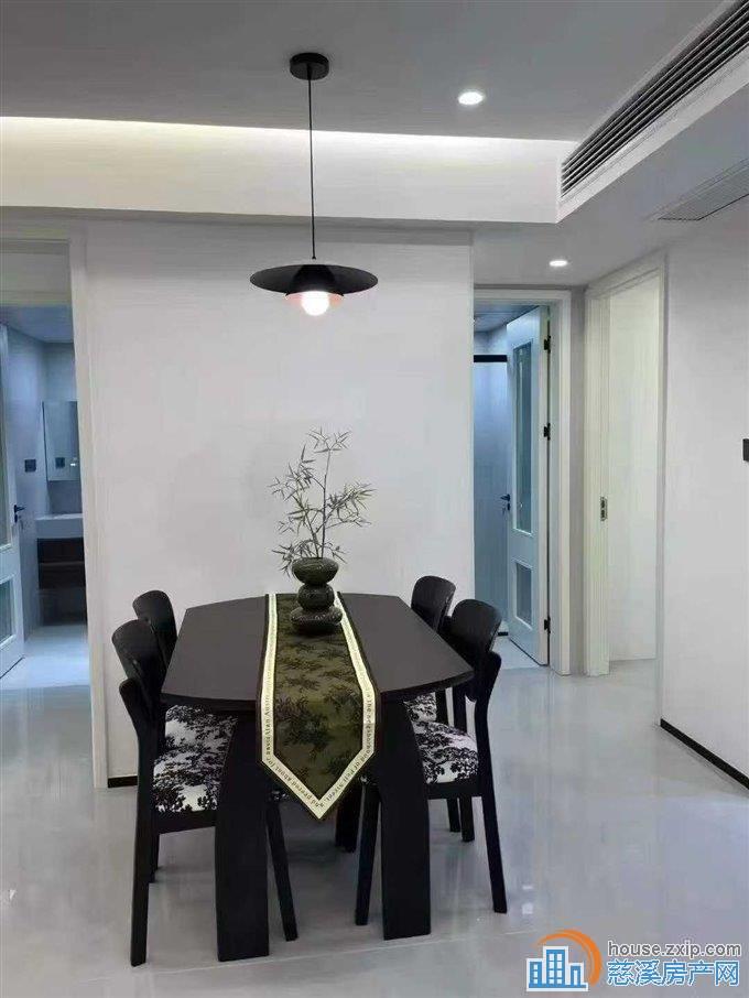 蔚蓝云图电梯洋房4室2卫豪华装修拎包入住