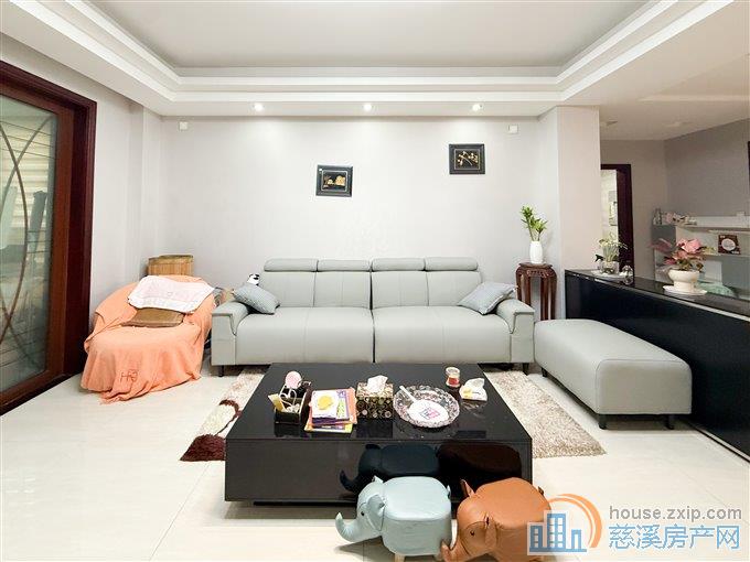 枫华富地 精装洋房 带车位 浙师大