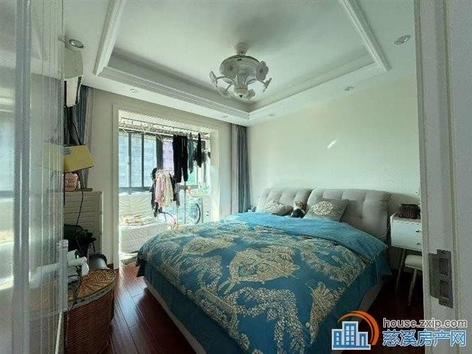 人和家园自住精装75平黄金楼层可读书