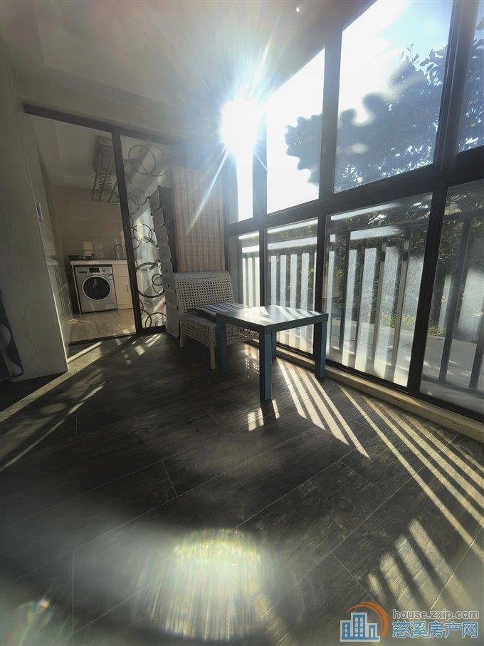 白金湾143平150.8万三开间带大露台