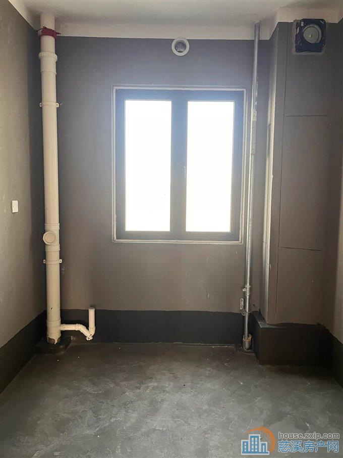 阅江府132平，中上楼层带车位