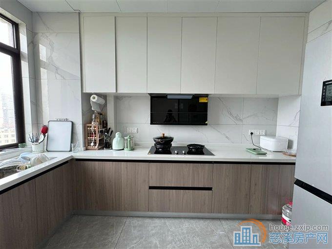 元亨雅园144平245万自住装修楼层好