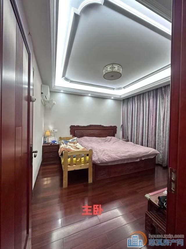 城市桃源电梯洋房115平