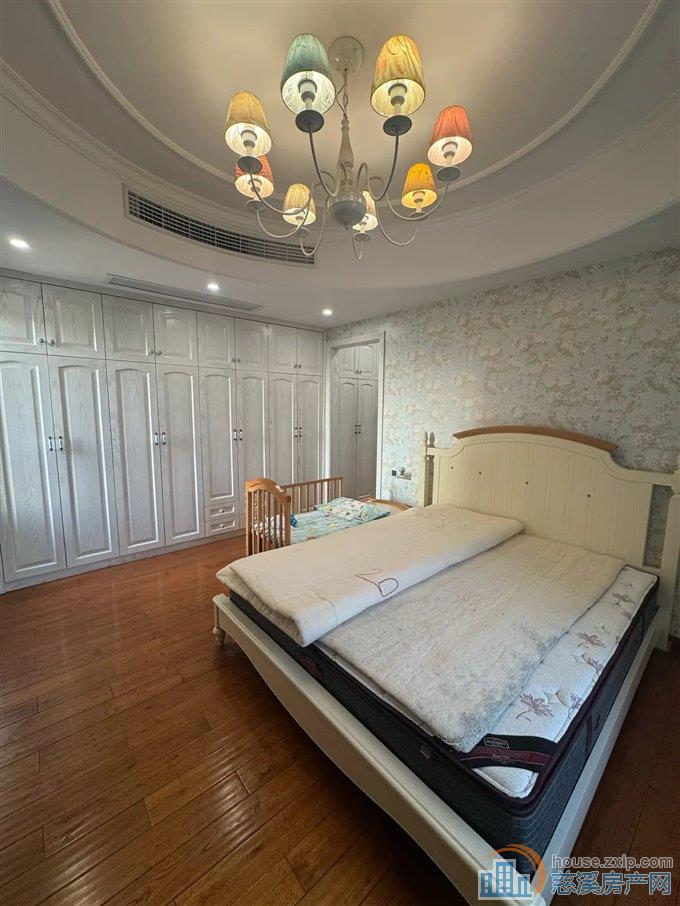 华润凯旋门 精装大平层177平330万