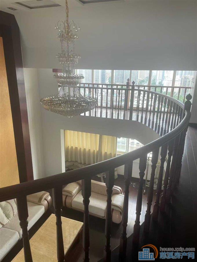 古塘秋月顶复300平方四室四卫4600元