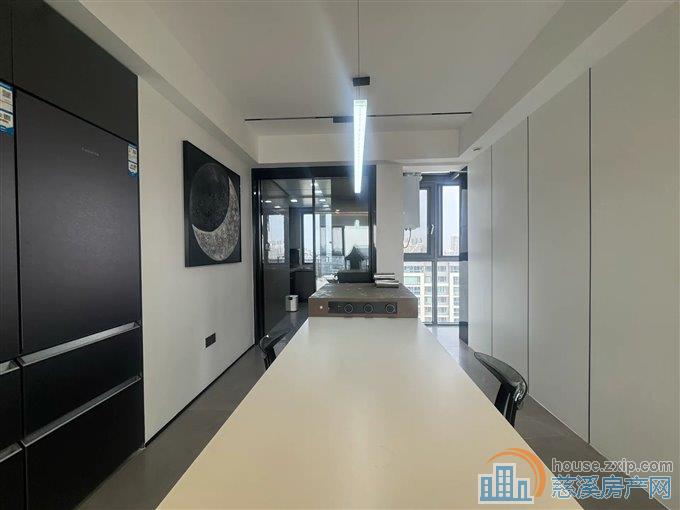 泊蔚里153平精装修288万