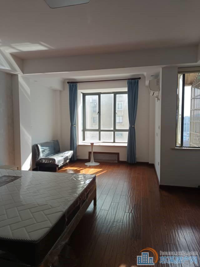 三北名都中层45平方米2000元/月