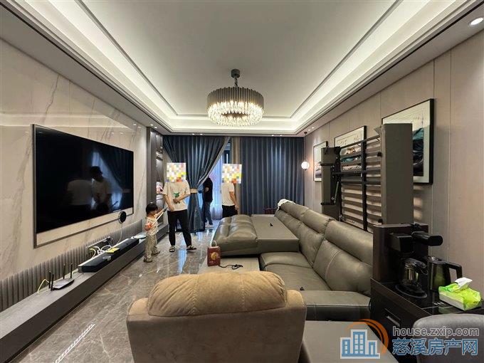 元亨雅园143平265万送子母车位