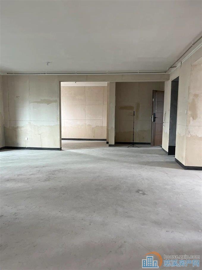 城央云府    电梯洋房 送车位  包税