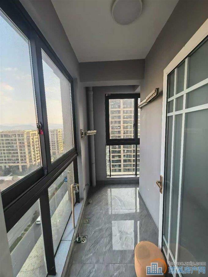 绿城诚园，147平，精装修210万 