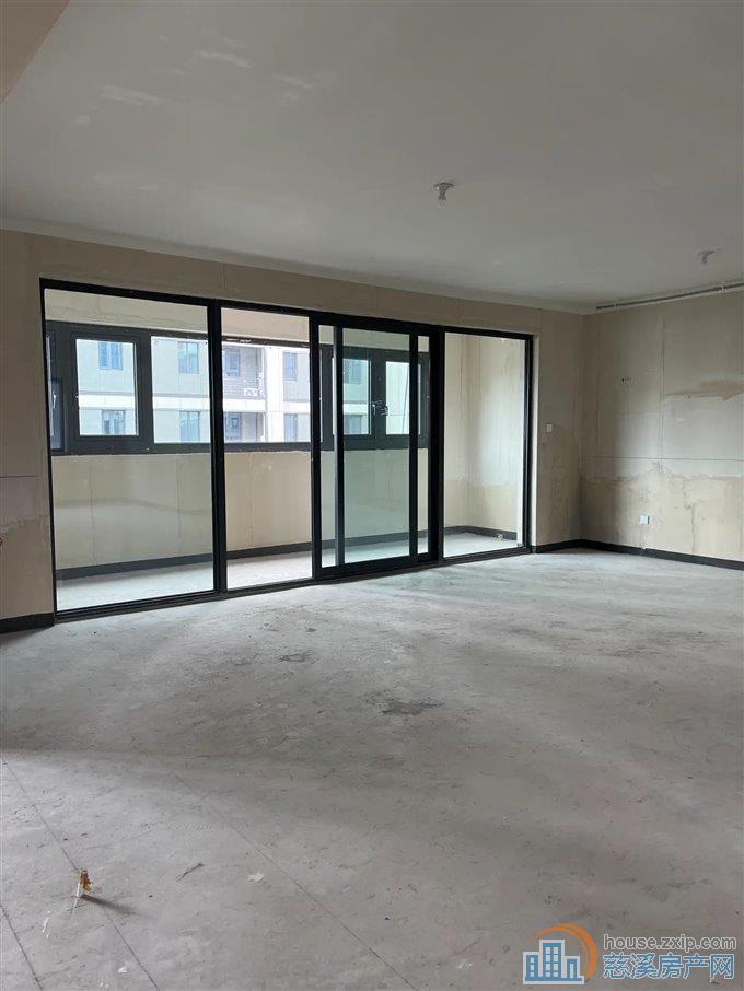 城央云府    电梯洋房 送车位  包税