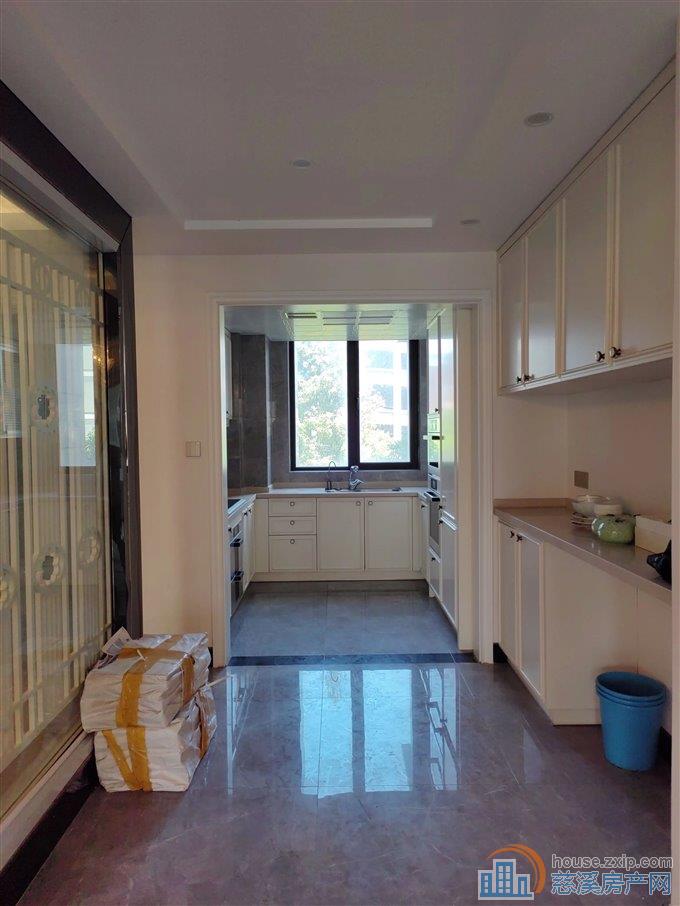 天悦湾花苑228平188万单价8出头