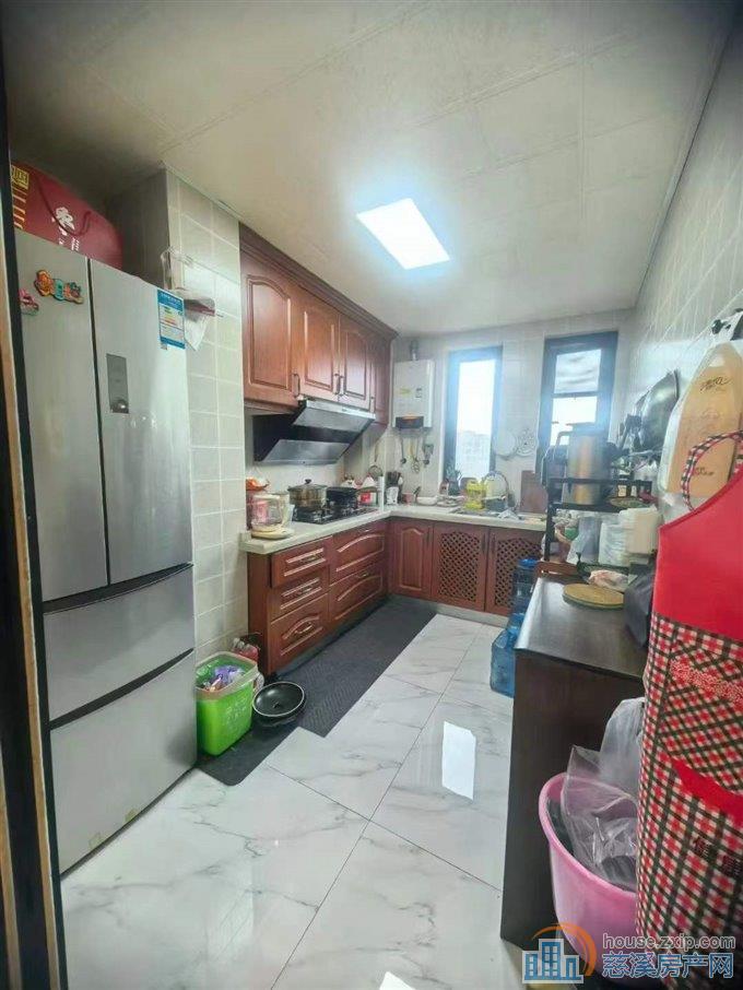 柏顿嘉苑128平精装带车位138万