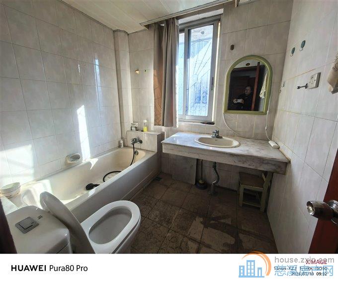 吉祥新村三区   33平车库  边套