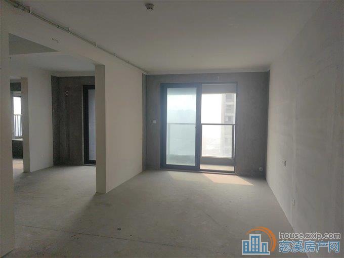 急急急 天安浔筑107平130万三开间