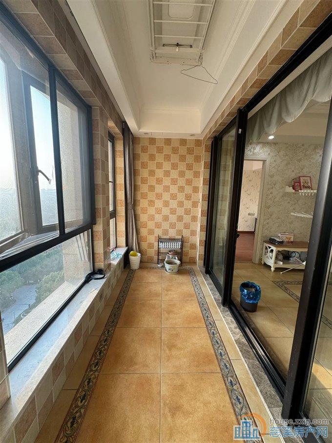 华润凯旋门 精装大平层177平330万