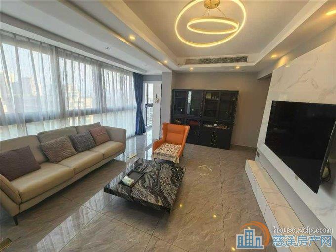 绿城诚园，147平，精装修210万 