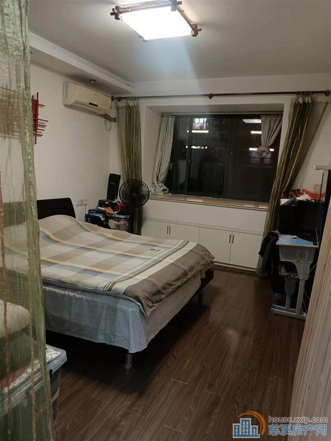 嘉和名苑139平精装三室送车位130万等