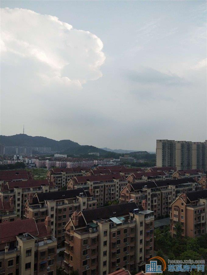 急卖 鸣北小区 毛坯103平方98万