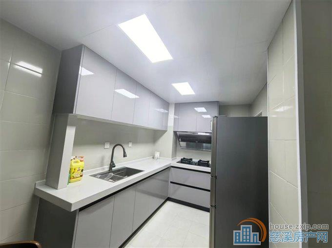 人和家园 精装三室 92平方105万