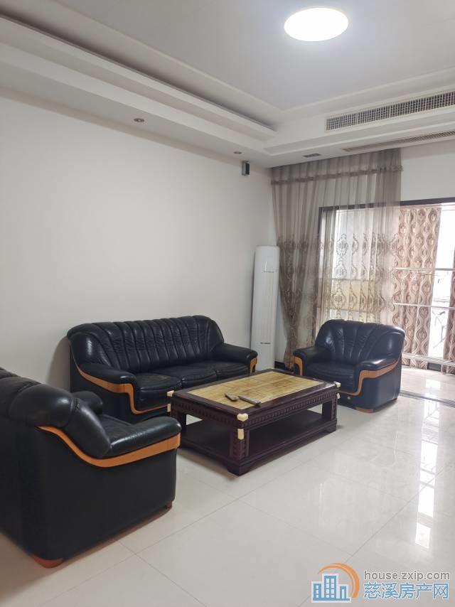 东方明珠洋房9楼168平精装车位165万直