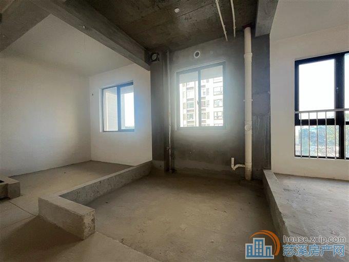 誉林府洋房 118平方240万 带车位