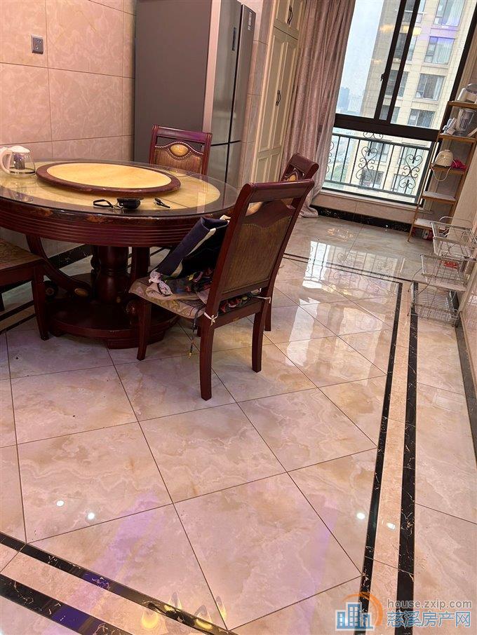 阳光城一期小高层143平精装修198