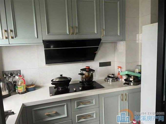 泊江府 精装洋房125平方236万中上层