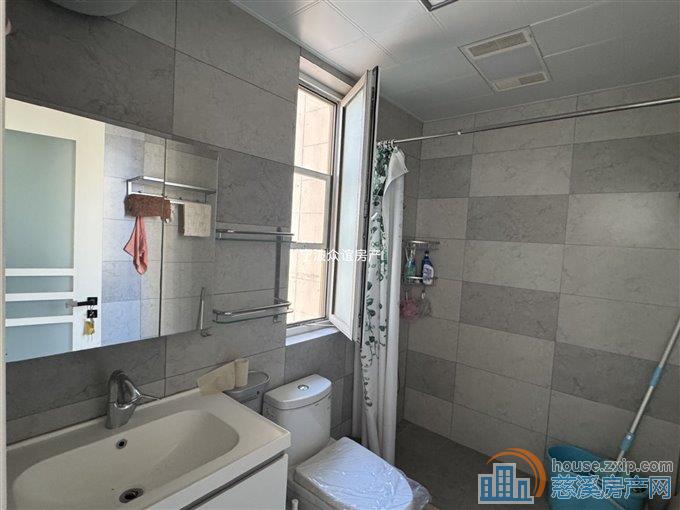 杭州湾合生二期103平精装55W