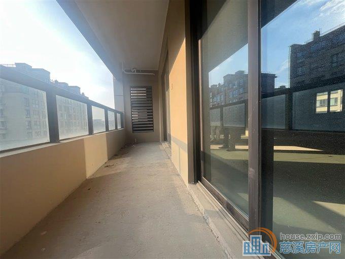 誉林府洋房 118平方240万 带车位