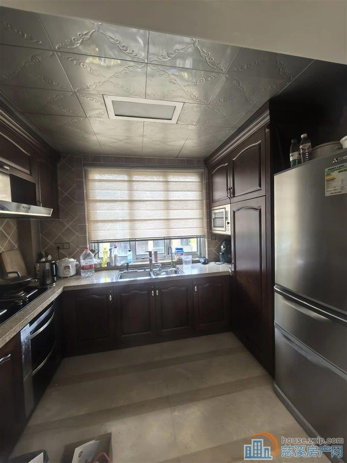 急卖 梵石花园 精装160平方138万