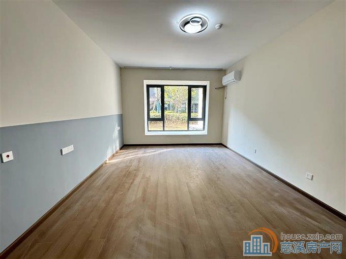 湖樾云著花苑172平240万四居室