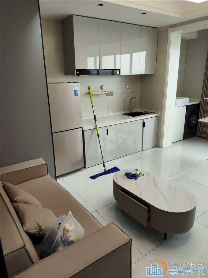 近新河坊 红星檀府高楼层 朝南一室