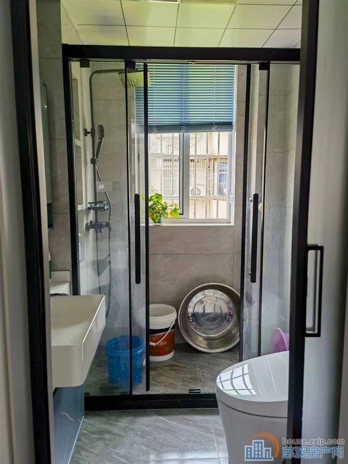 茜苑新村65平全新装修138.8万可读书