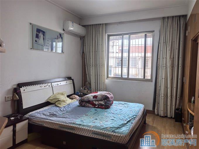 【茜苑新村】西苑新村6楼精装修70.45平+架空层10平,115万,XQ未占