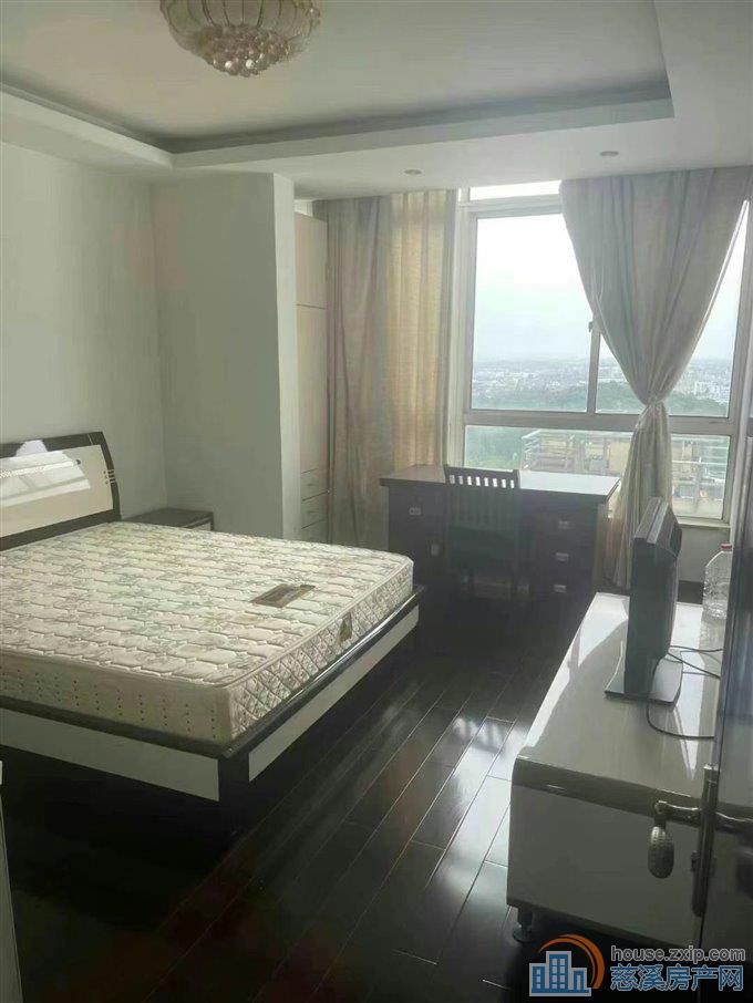 古塘秋月顶复300平方四室四卫4600元