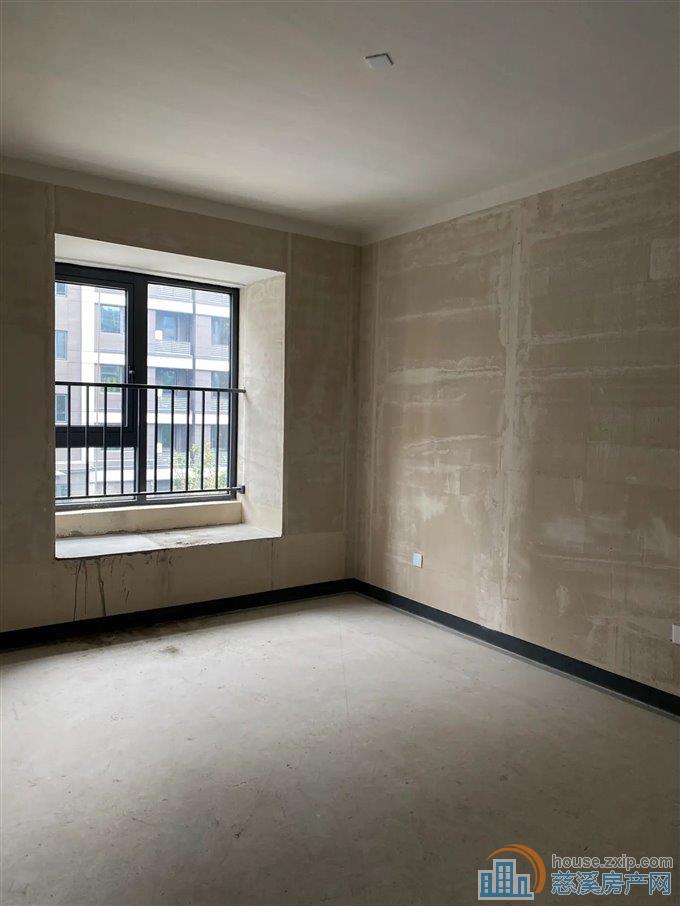 辉逸云庭 中庭位置179平方310万