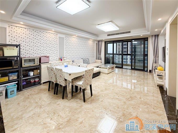 绿城诚园123平精装修，172万带车位