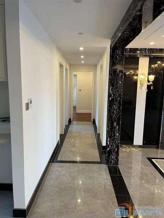 保利天悦湾 精装大平层 228平188万