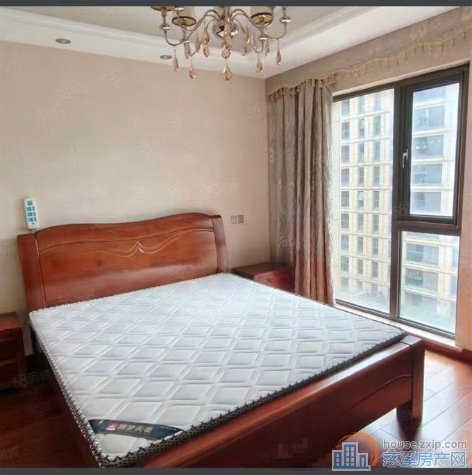 绿城玫瑰园115平精装二室二卫4800元