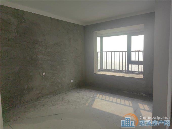 急急急 天安浔筑107平130万三开间