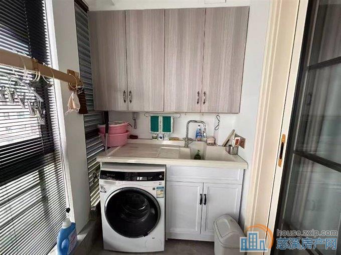 嘉和名苑133平现代装修黄金楼层带车位