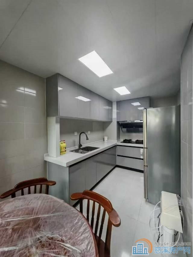 人和家园92平中间层3室翻新装修杂物间