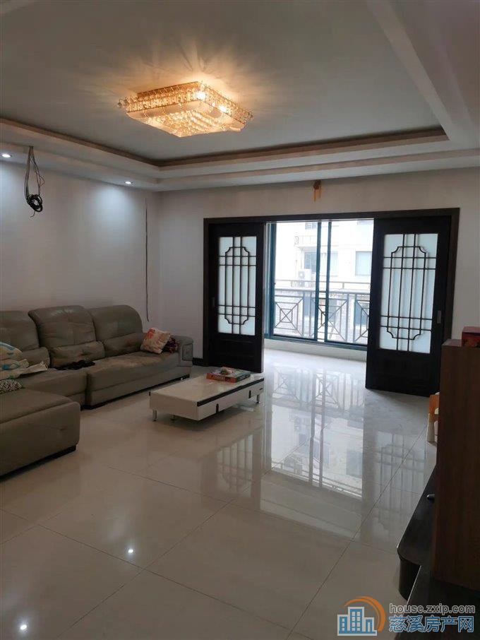 东方明珠城 172平 148万 低楼层