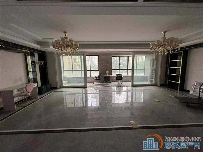 捡漏保利二期3楼精装228平188万