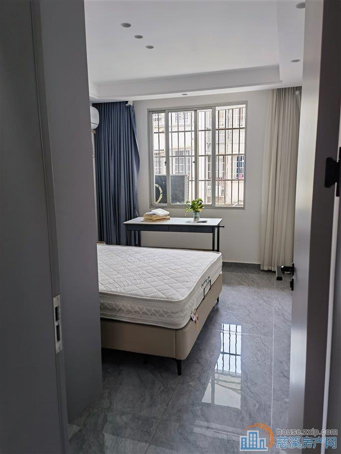 茜苑新村65平全新装修138.8万可读书