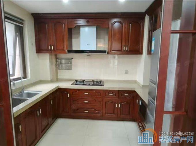 绿城玫瑰园115平精装二室二卫4800元