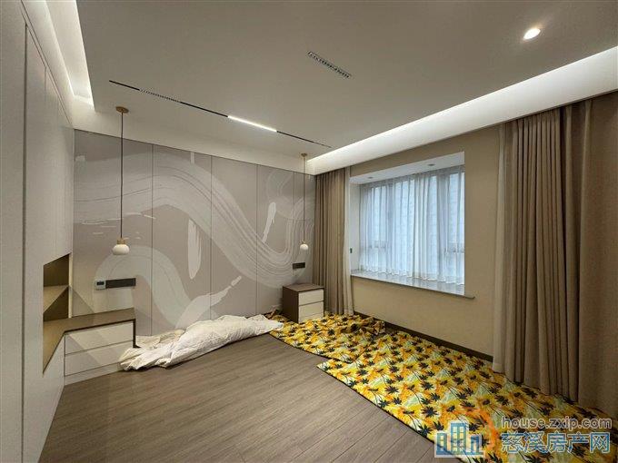 泊蔚里 精装修 130平 260万